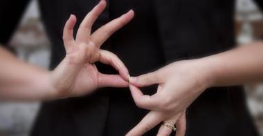 mains langue des signes
